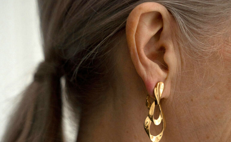What Are Leverback Earrings?